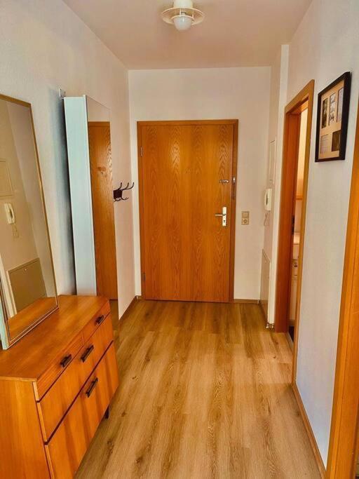 Sonniges Apartment In Ruhiger Und Zentraler Lage Pforzheim Kültér fotó