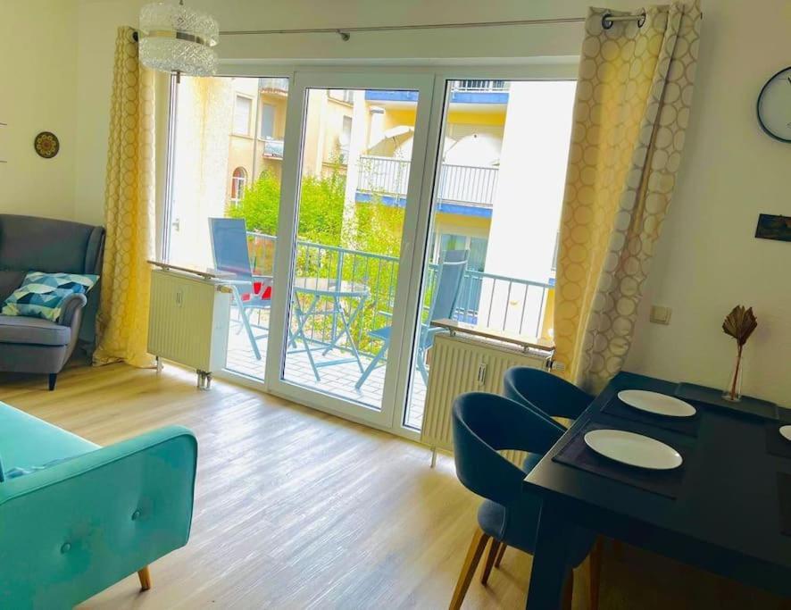 Sonniges Apartment In Ruhiger Und Zentraler Lage Pforzheim Kültér fotó